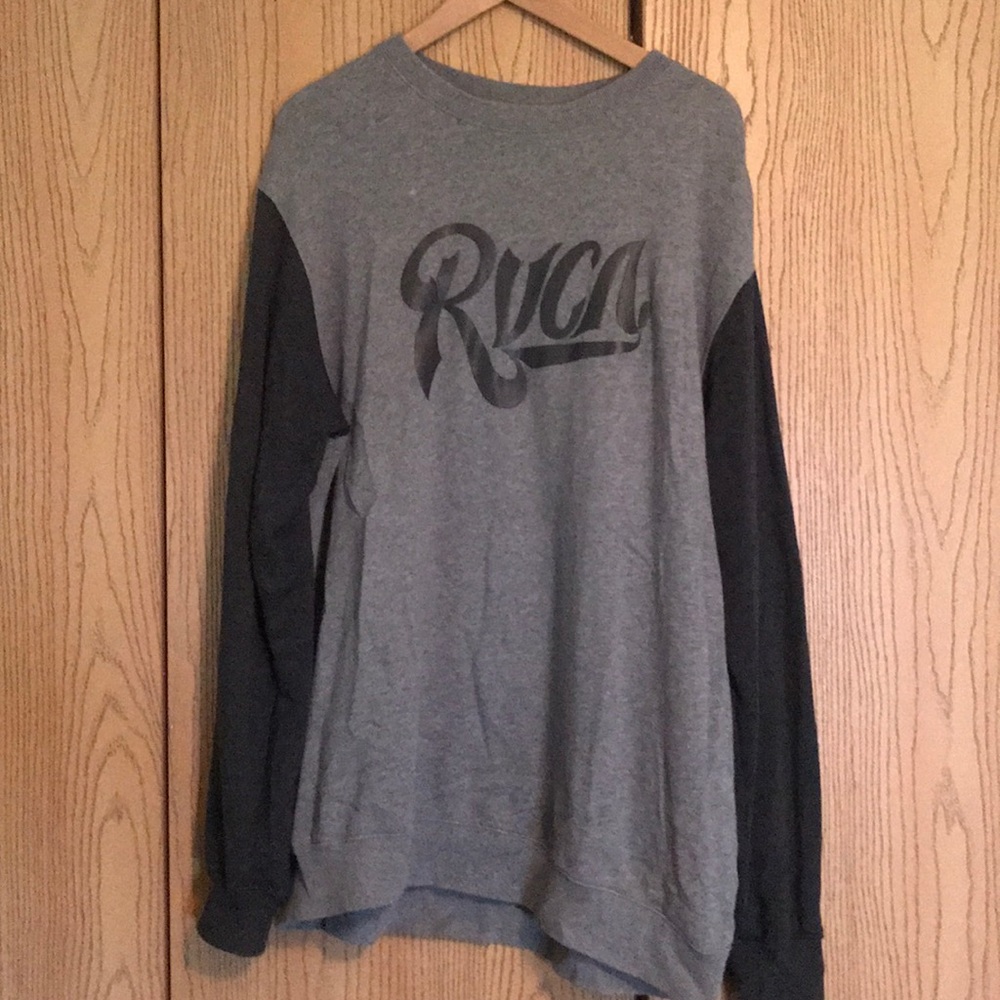 RVCA Men’s crewneck